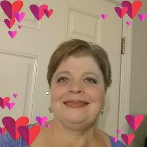 Meet your Posher, Pam